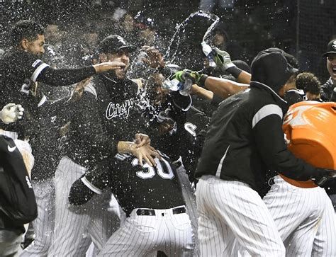 Chicago White Sox fall a season-high 18 games under .500 — and 11 out of 1st place — with a 3-2 loss to the Minnesota Twins